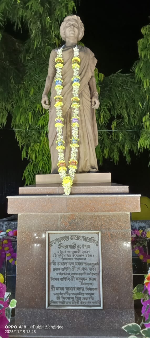 Indira Gandhi Statue